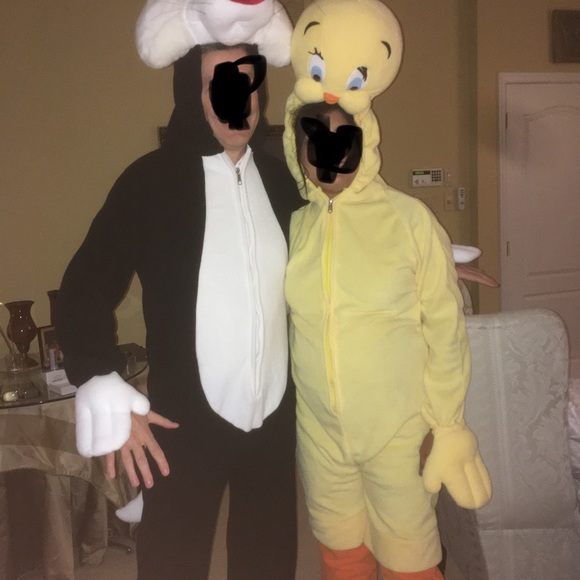 HALLOWEEN - Looney Tunes Tweety Bird and Sylvester adult Costume set— both - Picture 5 of 6